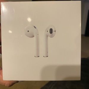 NWT Apple AirPods (gen2)w/Charging case (unopened)